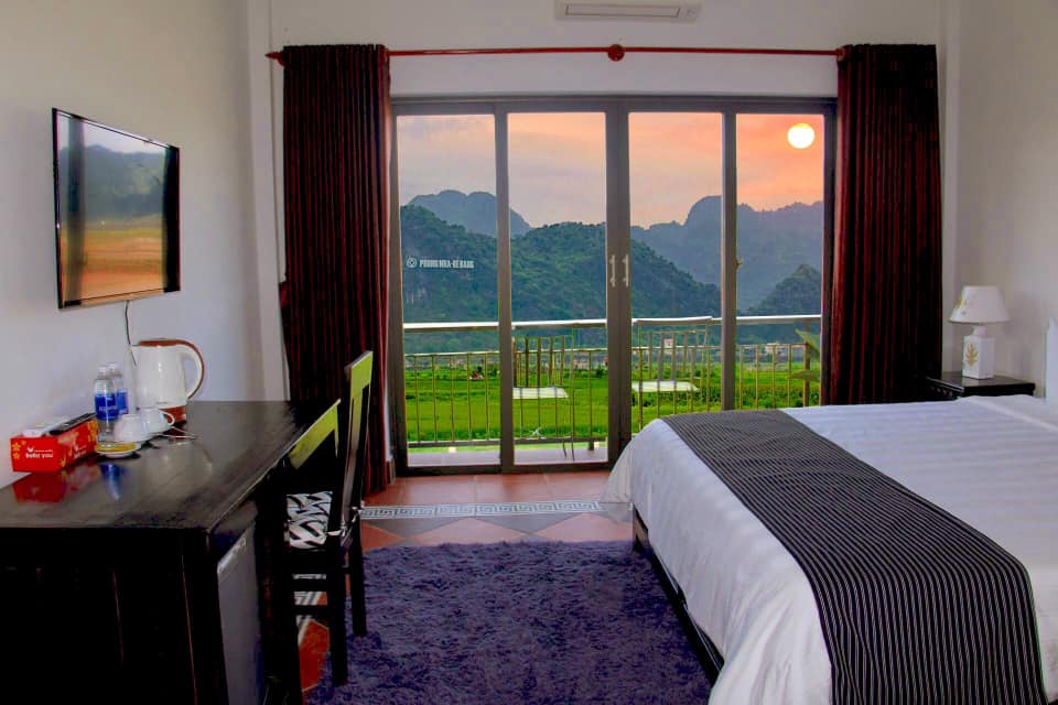 Karst Villa Phong Nha: Kỳ Nghỉ Tuyệt Vời Giữa Lòng Vườn Quốc Gia Phong Nha-Kẻ Bàng 14 Karst Villa Phong Nha view núi Phong Nha