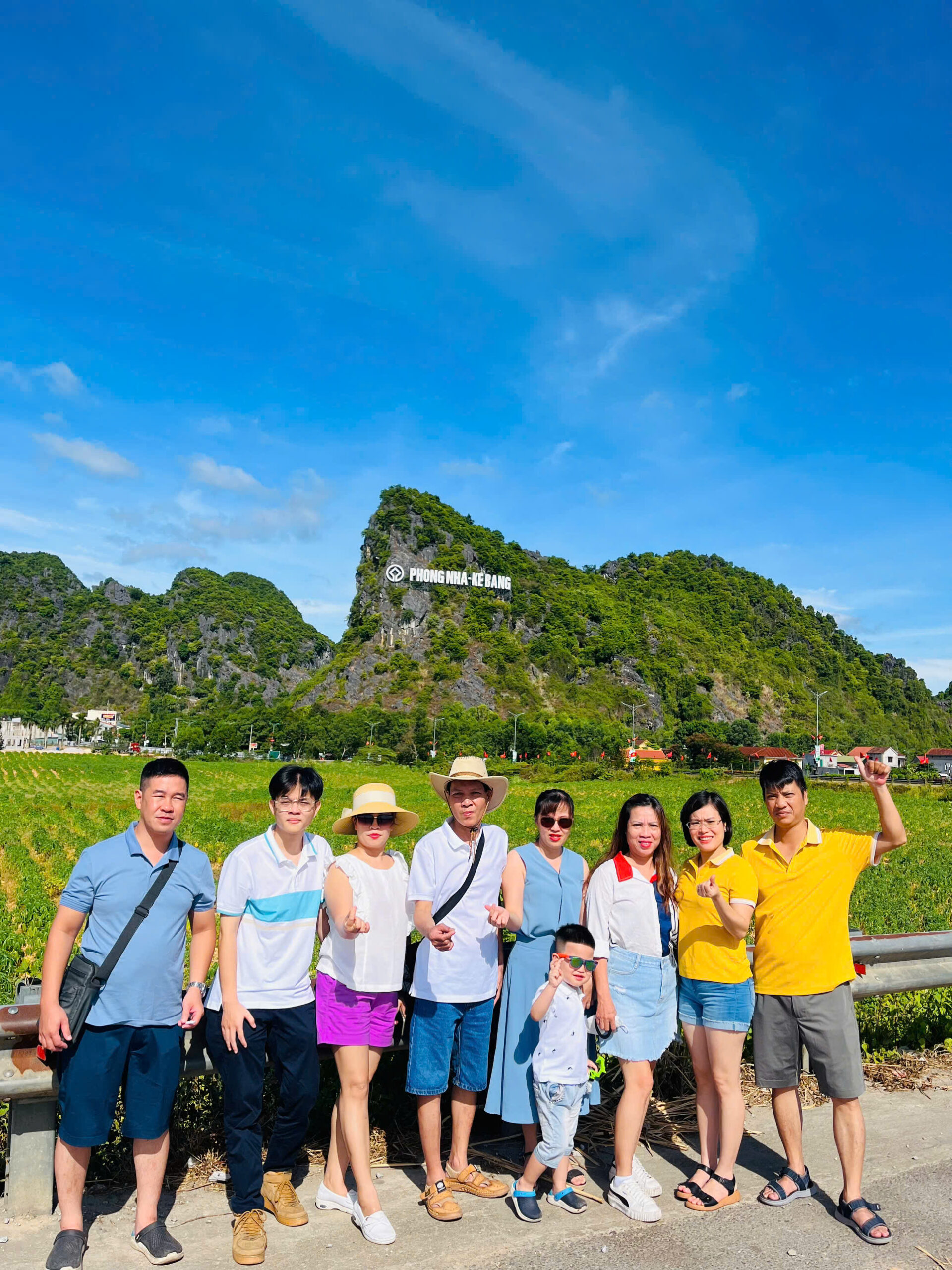 Tour Động Phong Nha vườn thực vật thác gió